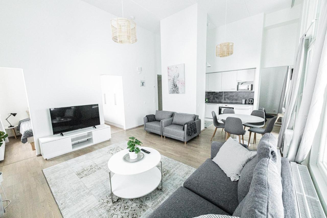 Sleepwell Apartments Malaga With Private Sauna And Parking เฮลซิงกิ ภายนอก รูปภาพ