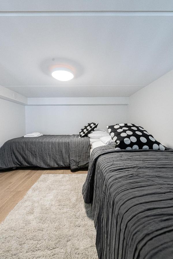 Sleepwell Apartments Malaga With Private Sauna And Parking เฮลซิงกิ ภายนอก รูปภาพ