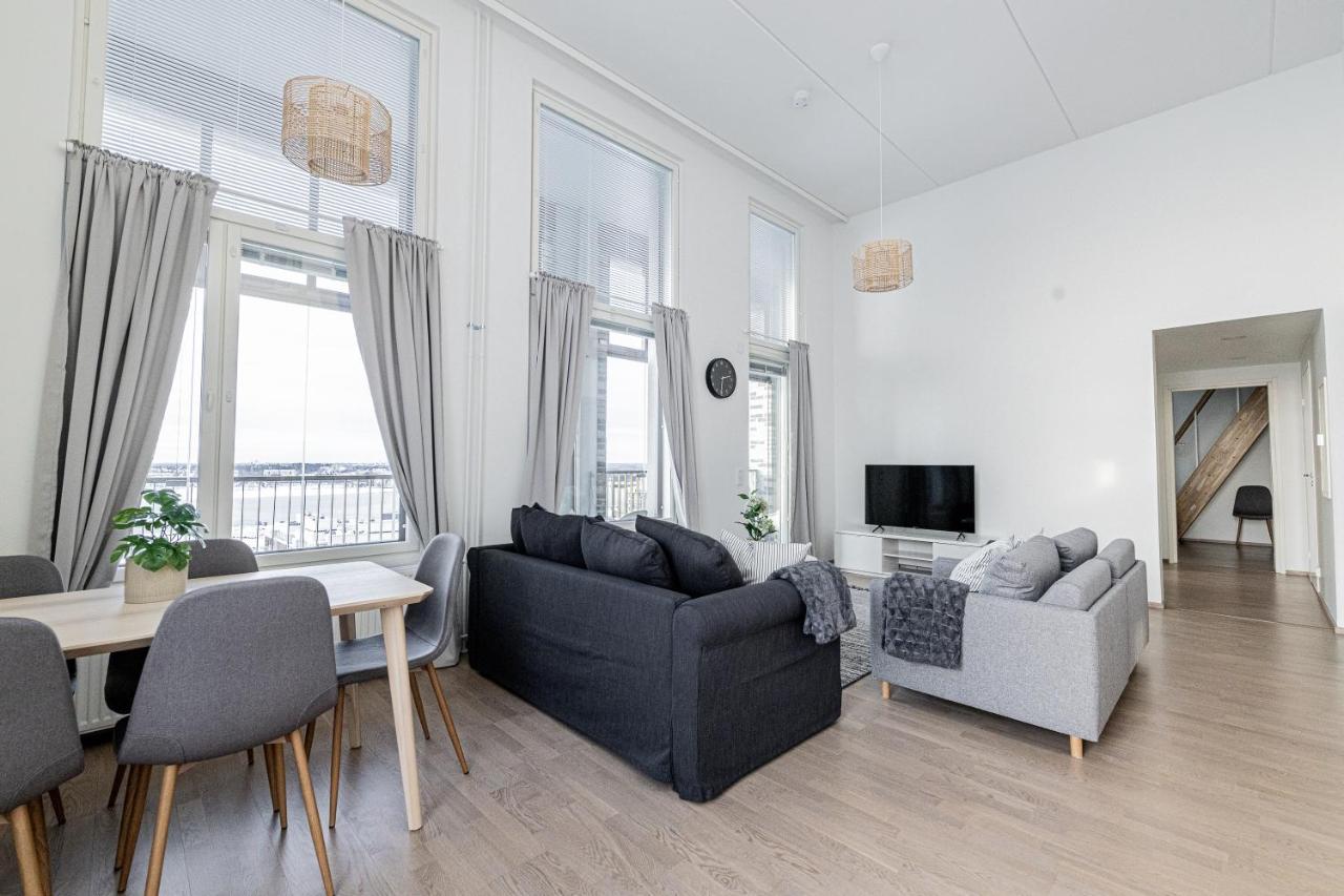 Sleepwell Apartments Malaga With Private Sauna And Parking เฮลซิงกิ ภายนอก รูปภาพ