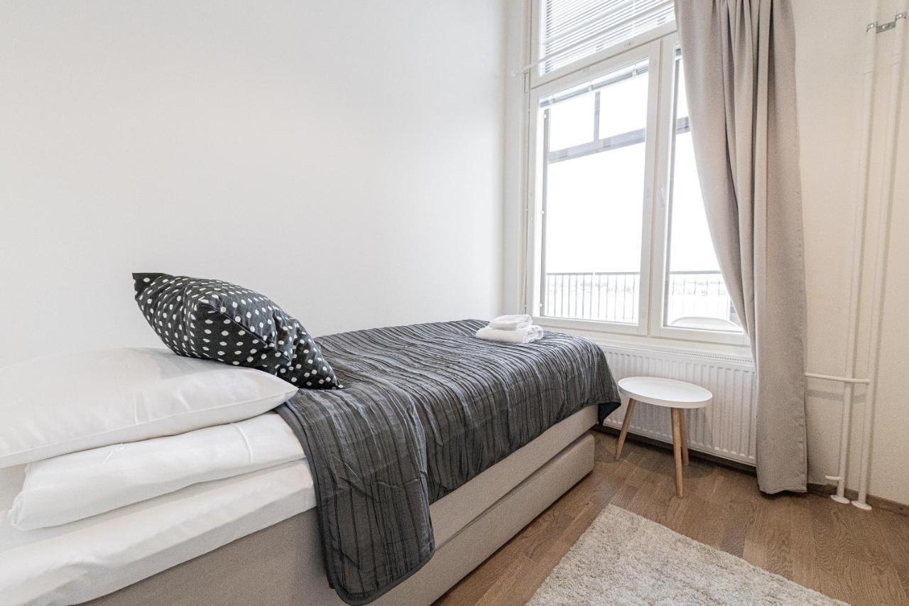 Sleepwell Apartments Malaga With Private Sauna And Parking เฮลซิงกิ ภายนอก รูปภาพ